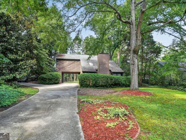 612 Tom Smith Road SW, Lilburn, GA 30047