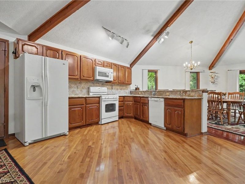 8188 Kepler Avenue NW, Canal Fulton, OH 44614 Photo 18