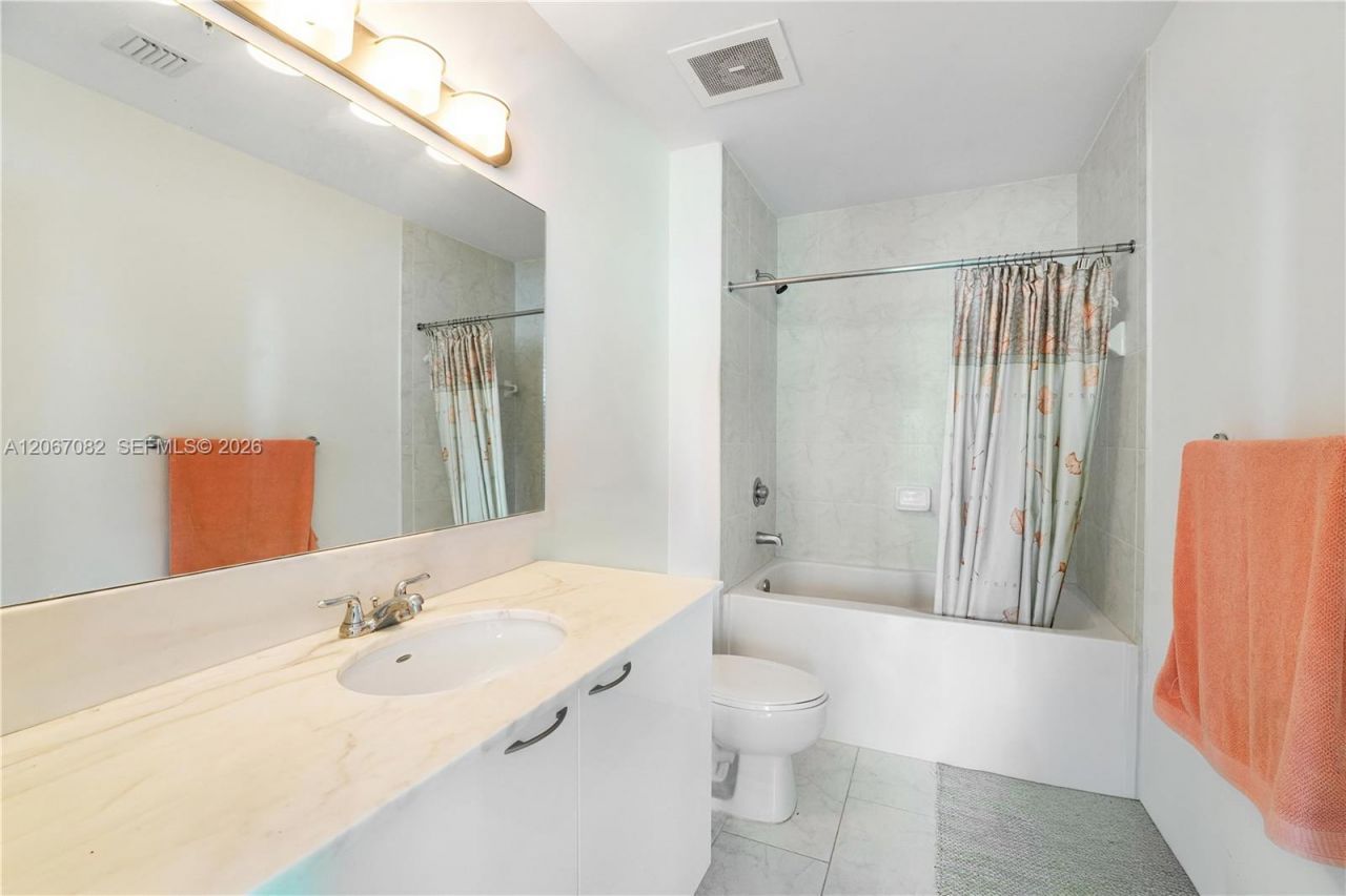 133 NE 2nd Ave, Unit 1102, Miami, FL 33132 Photo