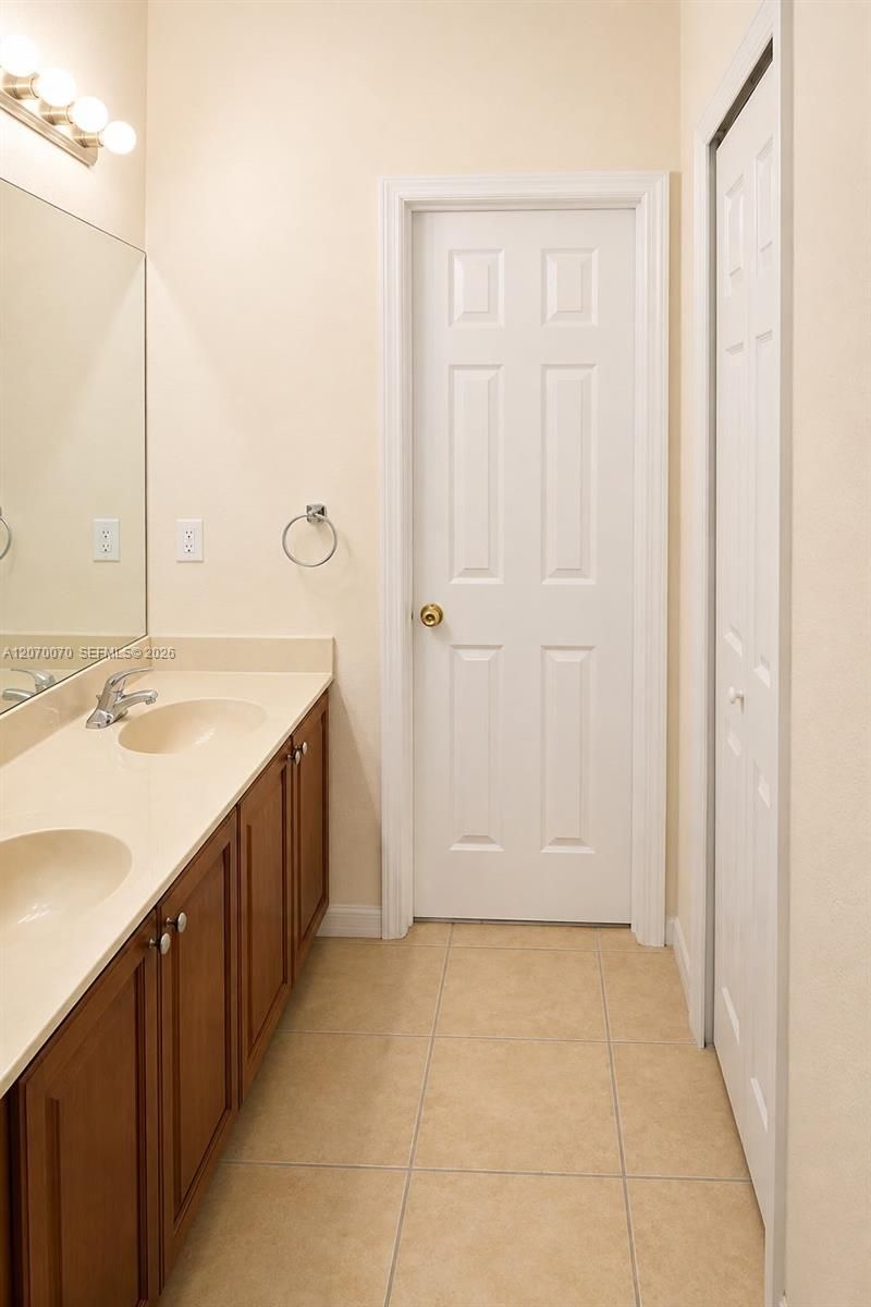 Please Call For Address, Miami, FL 33185 Photo