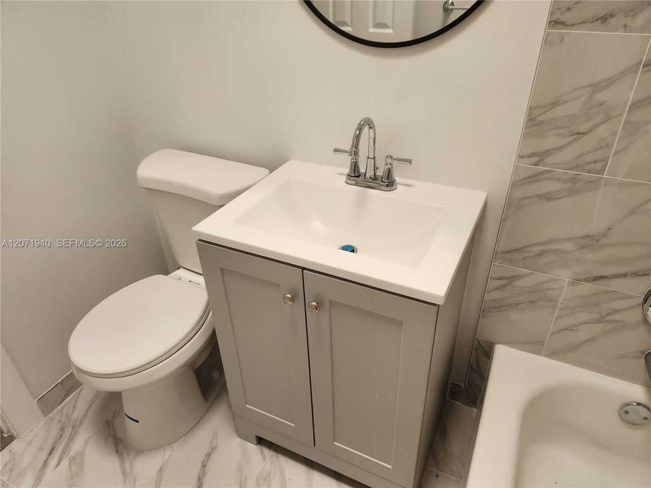 1239 Marseille Dr , Unit 4, Miami Beach, FL 33141 Photo