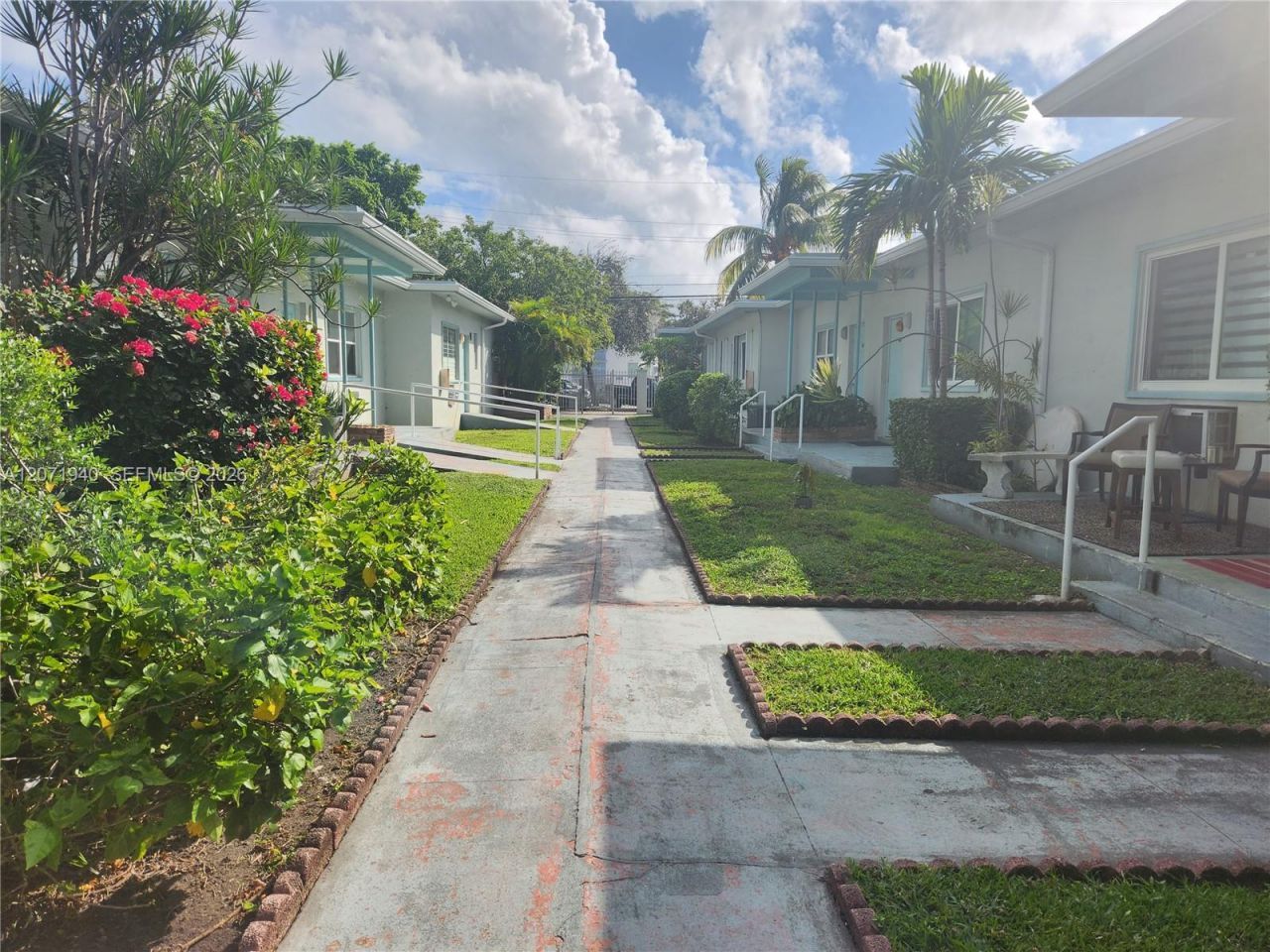 1239 Marseille Dr , Unit 4, Miami Beach, FL 33141 Photo