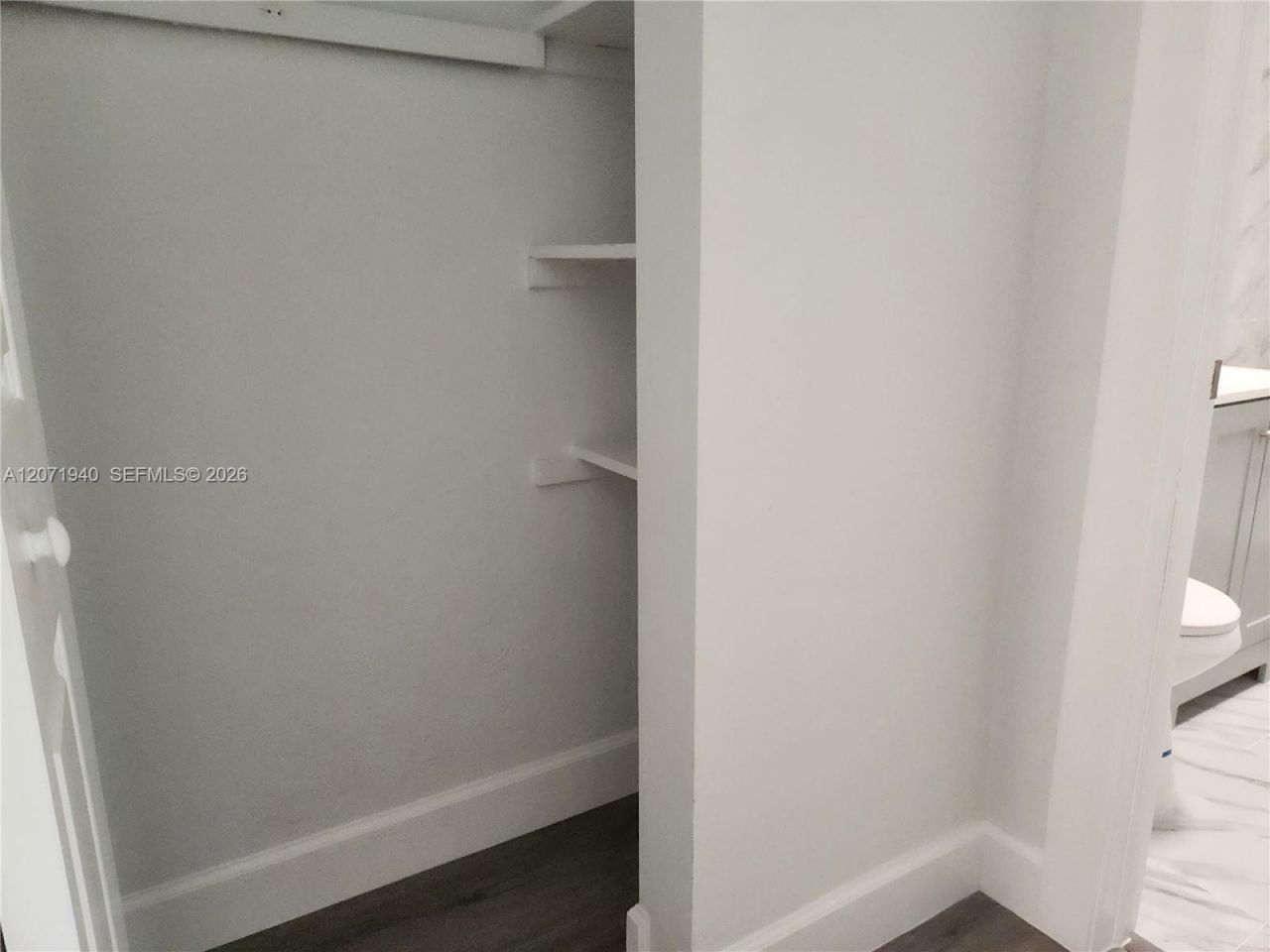 1239 Marseille Dr , Unit 4, Miami Beach, FL 33141 Photo