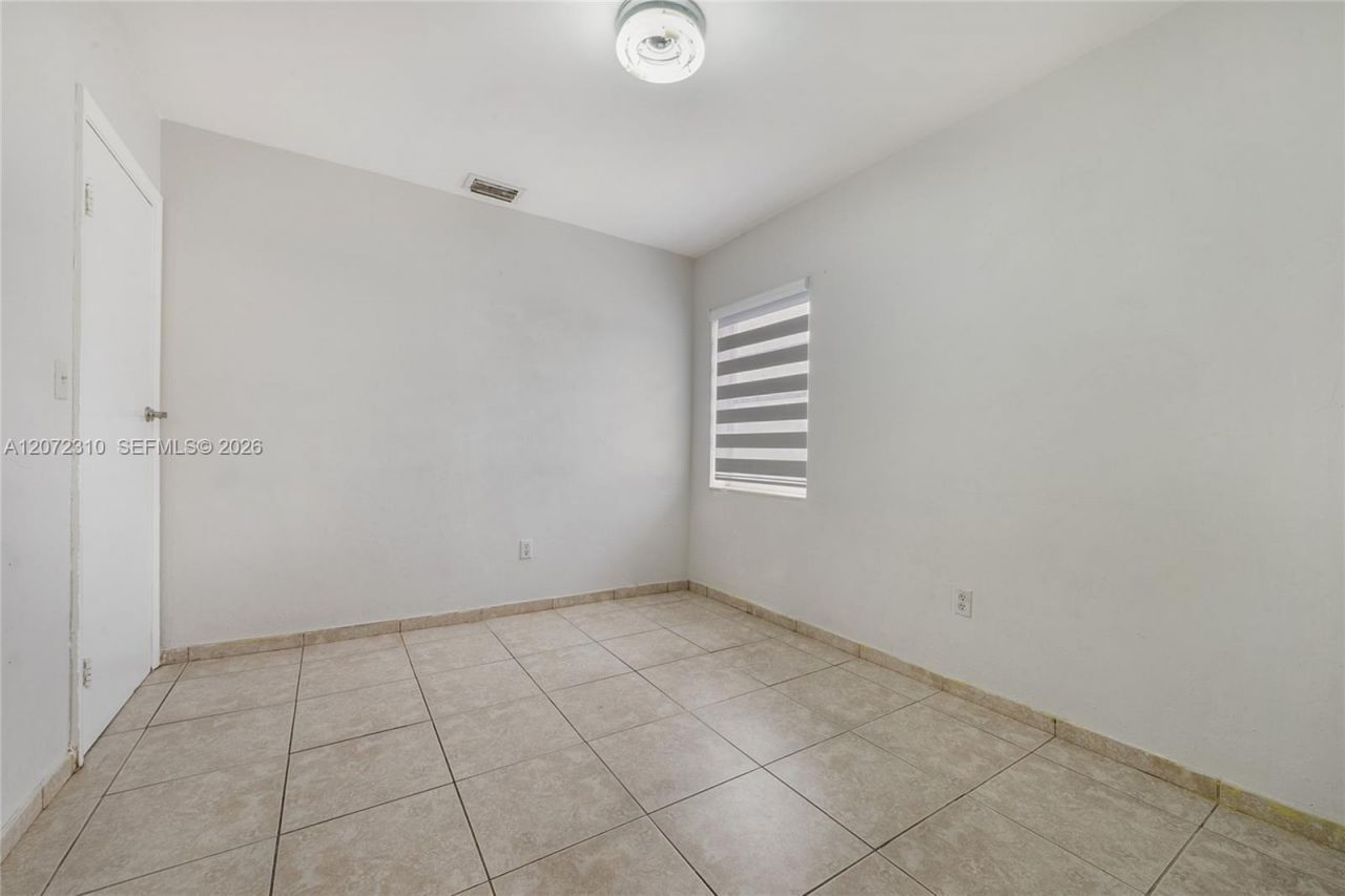 10240 SW 35th St, Miami, FL 33165 Photo