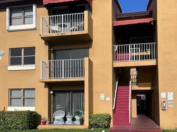 15630 SW 80th St, Unit I-203, Miami, FL 33193
