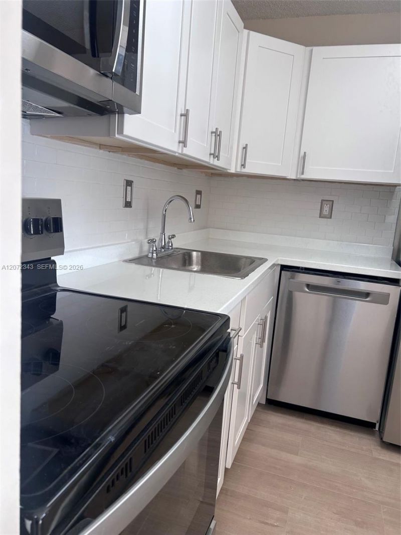 15630 SW 80th St, Unit I-203, Miami, FL 33193 Photo