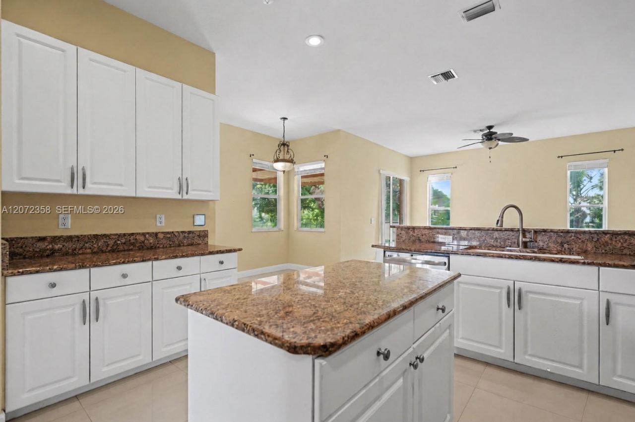 232 SW Carter Ave, Port Saint Lucie, FL 34983 Photo