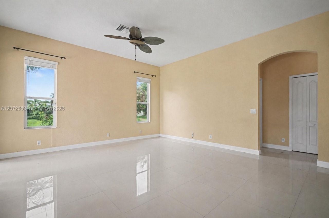 232 SW Carter Ave, Port Saint Lucie, FL 34983 Photo