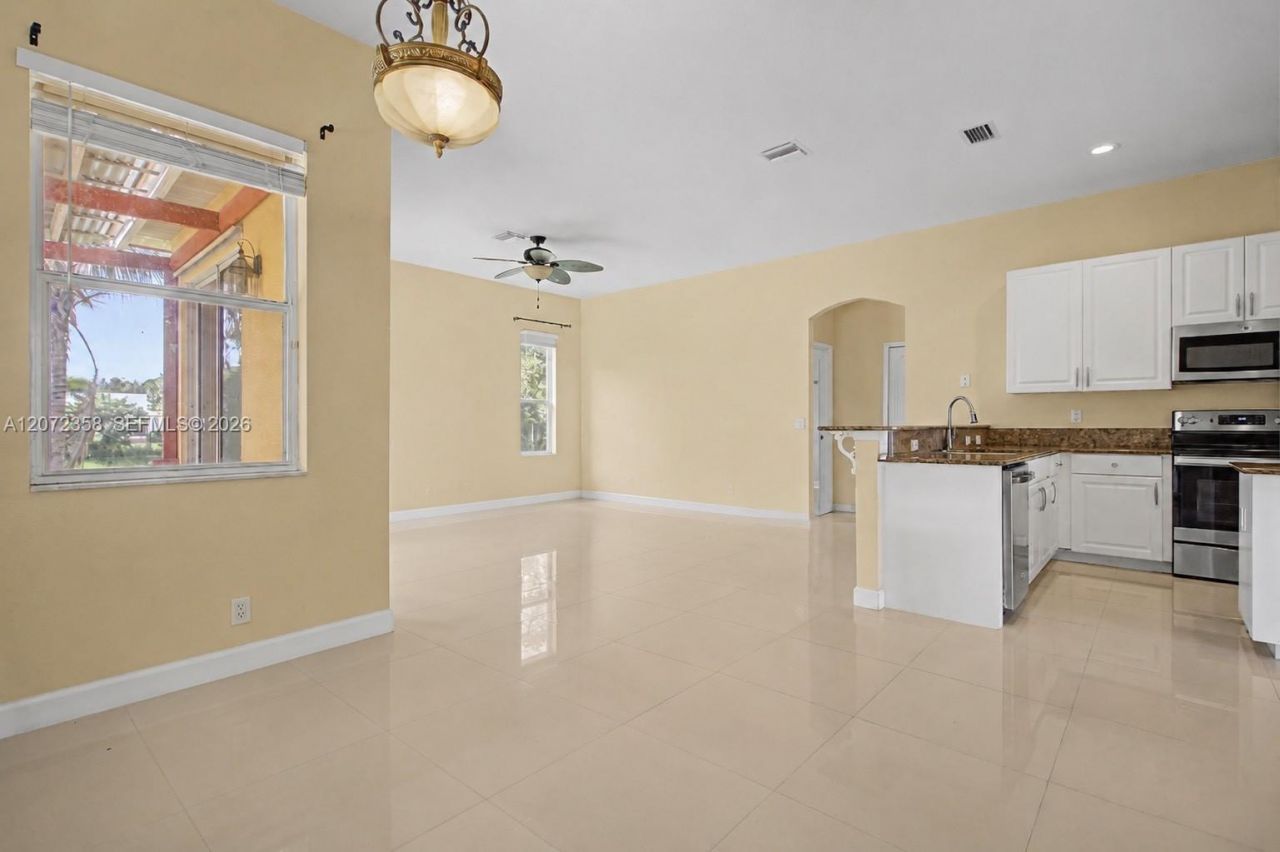 232 SW Carter Ave, Port Saint Lucie, FL 34983 Photo