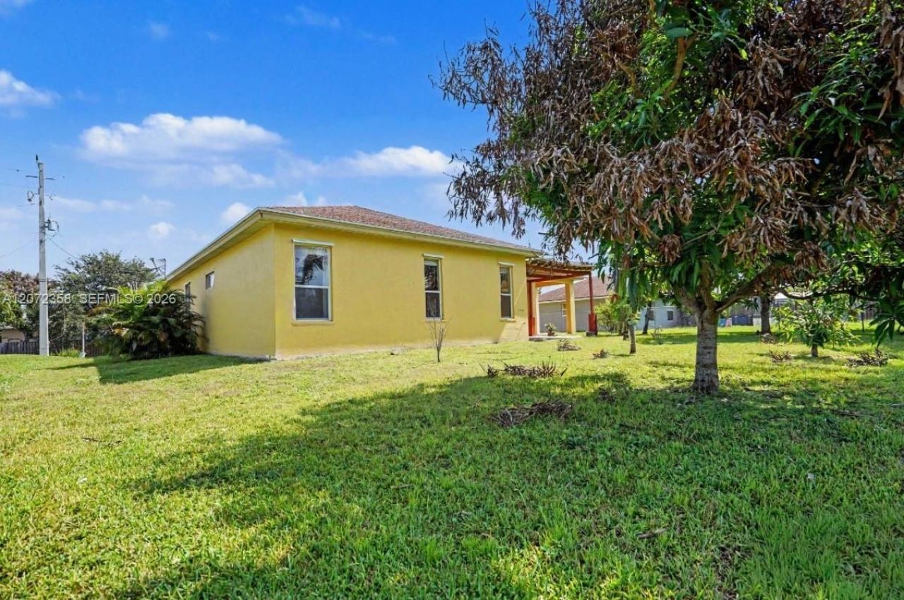232 SW Carter Ave, Port Saint Lucie, FL 34983 Photo