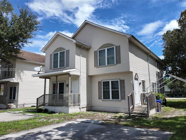 1600 SW 44th Ave, Fort Lauderdale, FL 33317