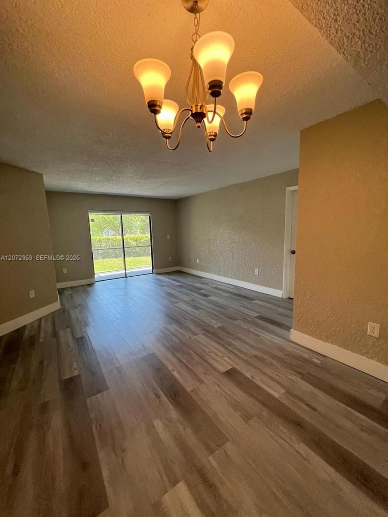 18725 NW 62nd Ave, Unit 111, Hialeah, FL 33015 Photo