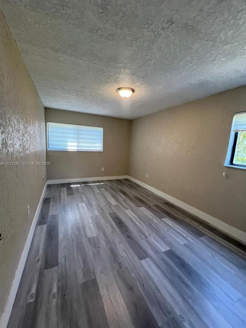18725 NW 62nd Ave, Unit 111, Hialeah, FL 33015 Photo