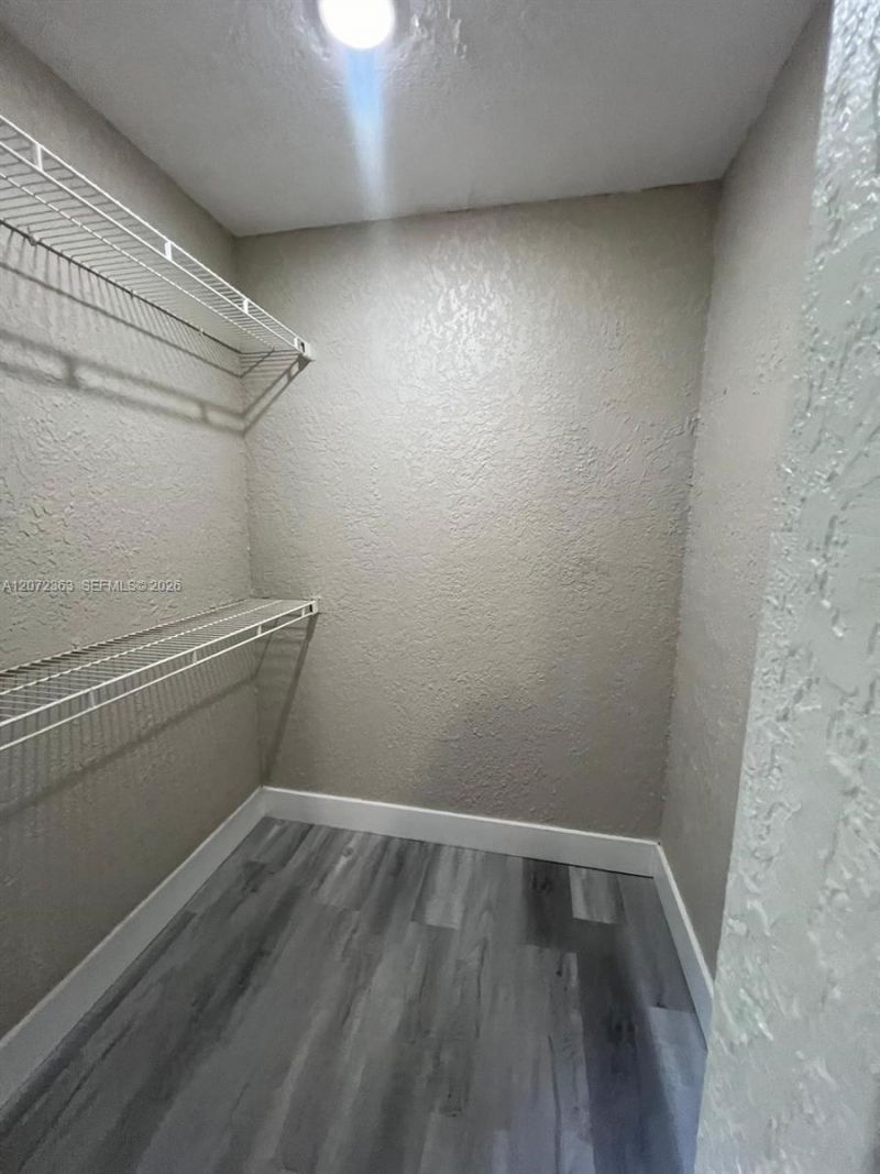 18725 NW 62nd Ave, Unit 111, Hialeah, FL 33015 Photo