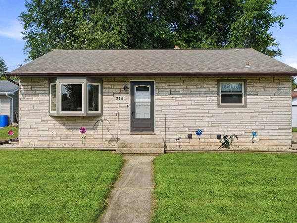 319 LIMA STREET, New London, WI 54961