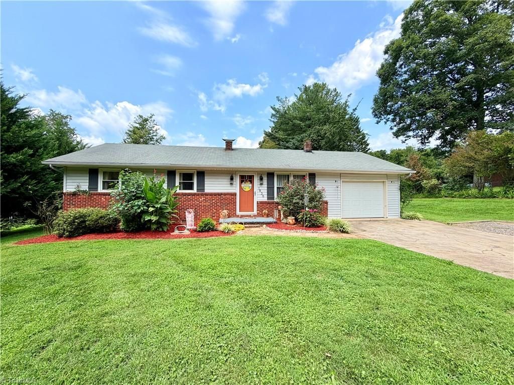 1936 Fairplains Road, North Wilkesboro, NC 28659 Main Photo