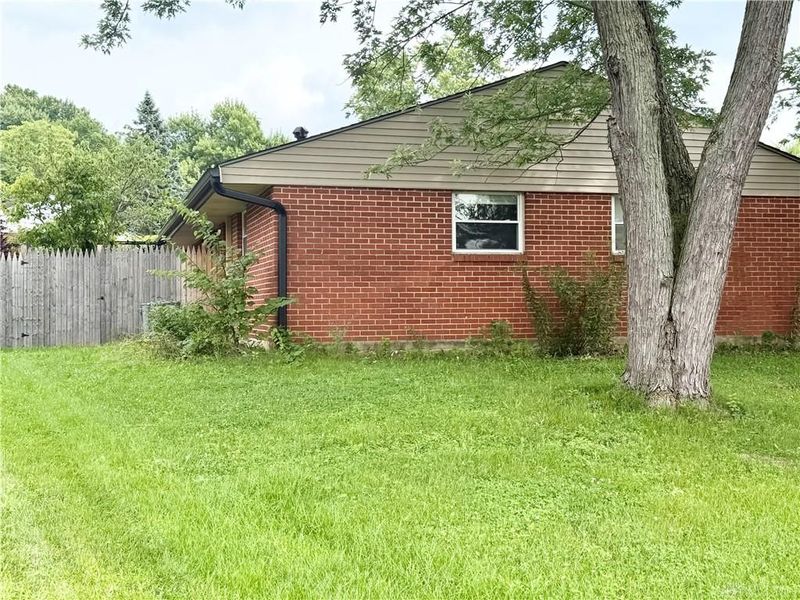 2611 Flowerstone Drive, Dayton, OH 45449 Photo 5