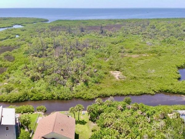 WELLS COURT , PORT RICHEY, FL 34668