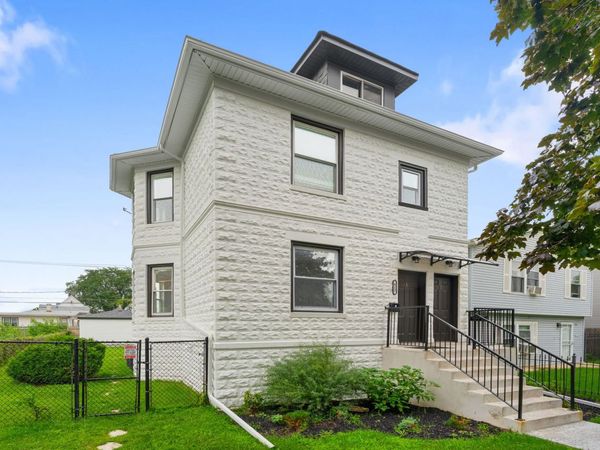 412 S 12th Avenue , Maywood, IL 60153