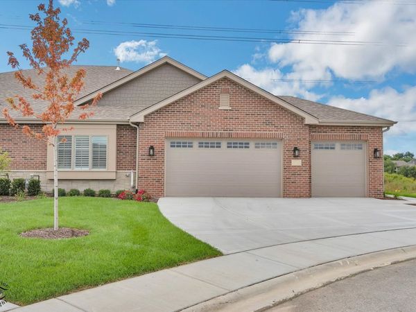 8869 Buffington Breakwater Drive , Frankfort, IL 60423