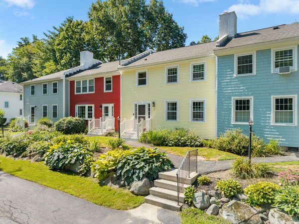 41 Boulder Brook Drive, Unit 7, Exeter, NH 03833