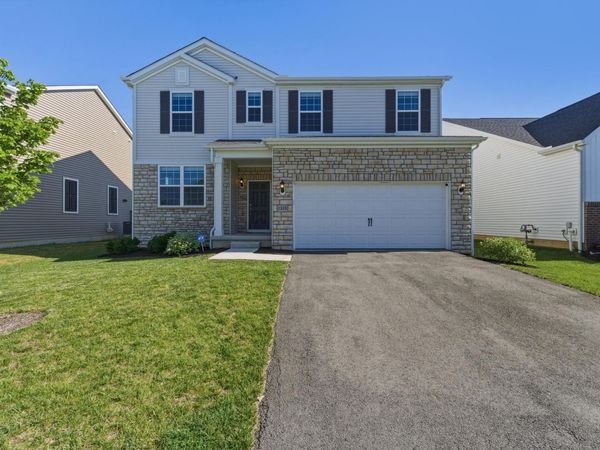 1319 Theodore Drive , Lockbourne, OH 43137