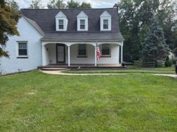 90 CLEARVIEW AVENUE, HUNTINGDON VALLEY, PA 19006