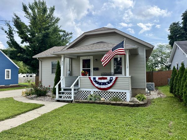 357 Wainwright Ave, Burlington, WI 53105