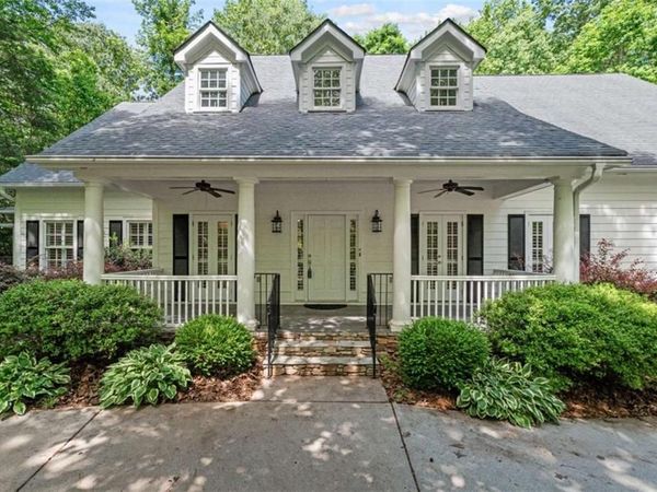 2058 Sewanee Court , Villa Rica, GA 30180