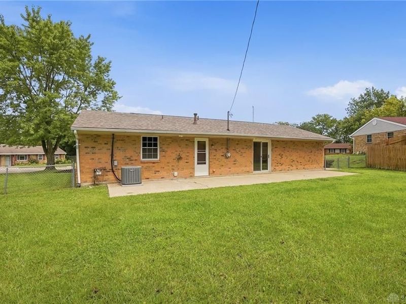 38 Grantwood Drive, West Carrollton, OH 45449 Photo 21