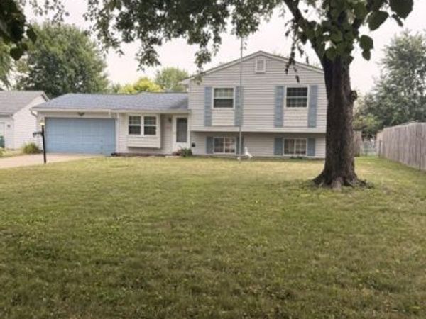 1429 Leblanc Court , Franklin, IN 46131