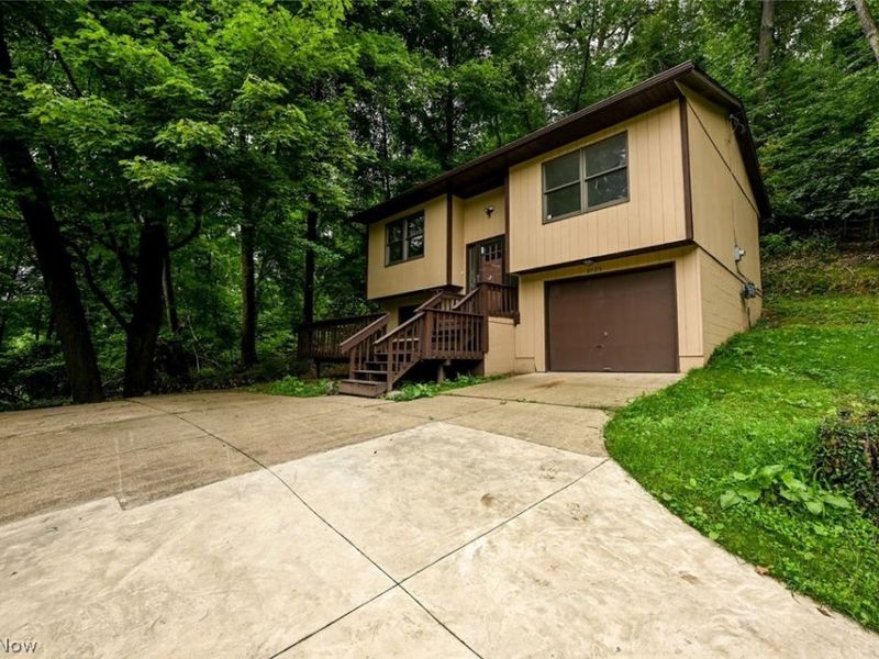 3725 Rome Drive , New Franklin, OH 44319 Photo 4