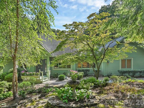 3 Rodney Court, Flat Rock, NC 28731