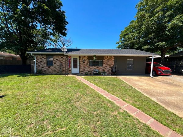 2004 Douglas Drive, Pocahontas, AR 72455