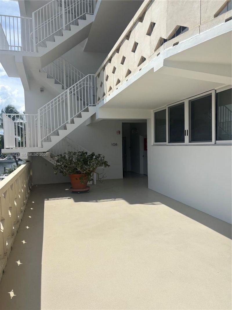 333 Sunset Dr, Unit 108, Fort Lauderdale, FL 33301 Photo