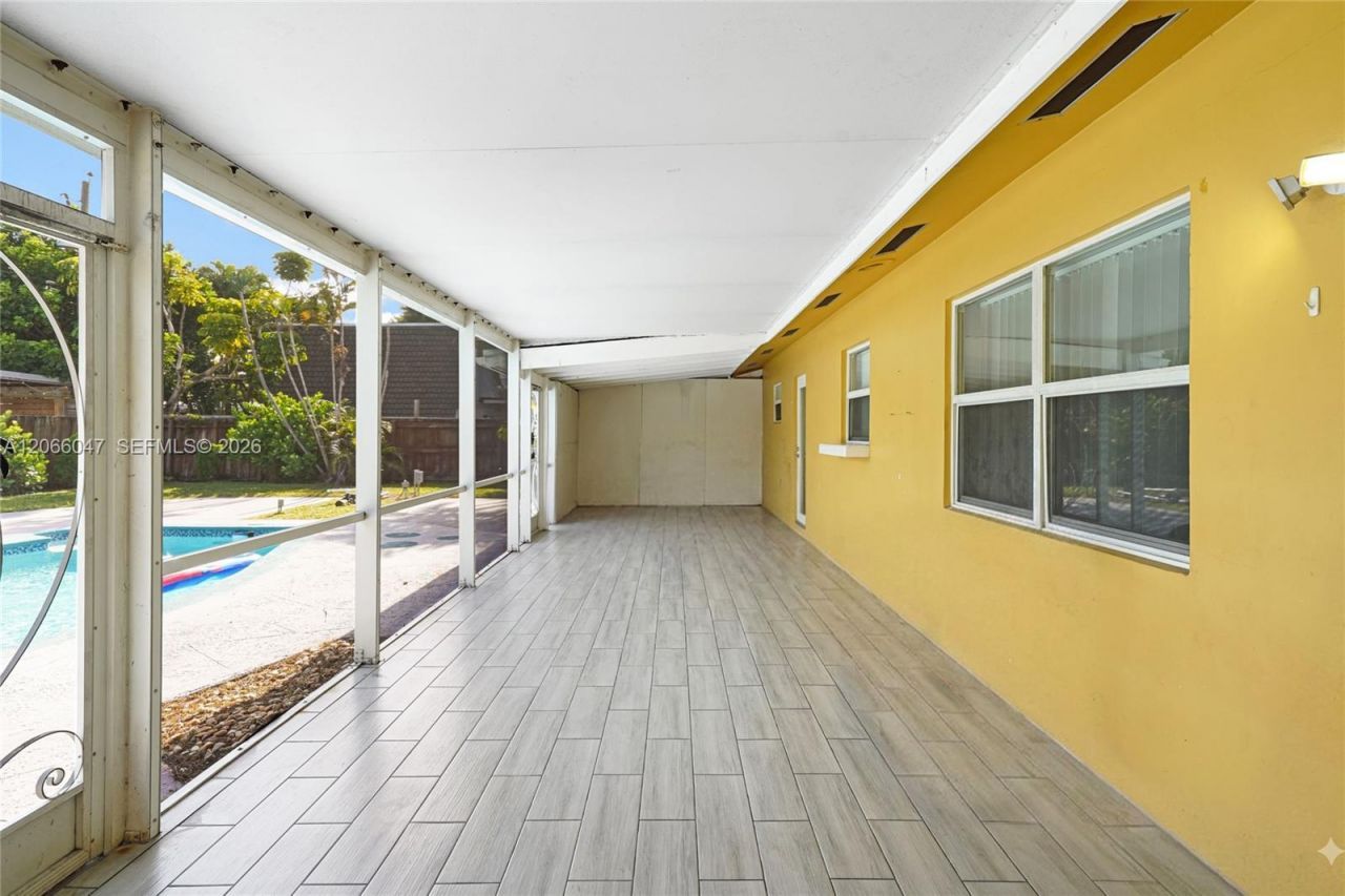 912 NE 9th Ct , Pompano Beach, FL 33060 Photo