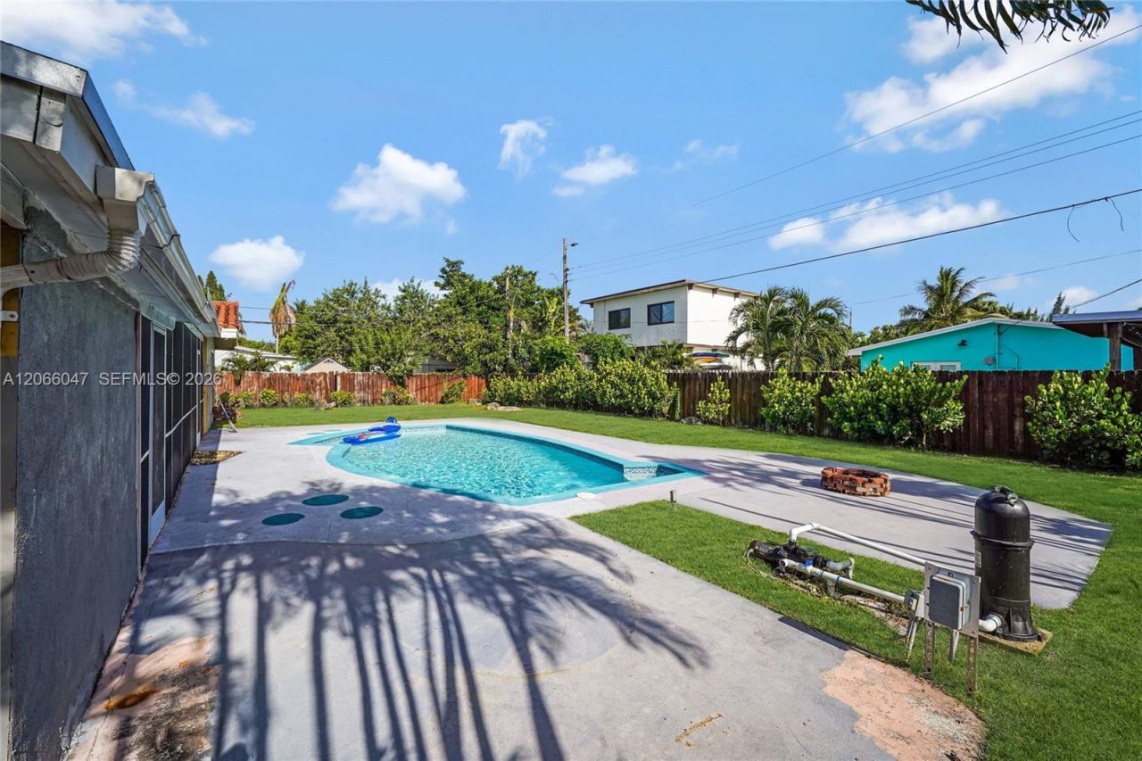 912 NE 9th Ct , Pompano Beach, FL 33060 Photo