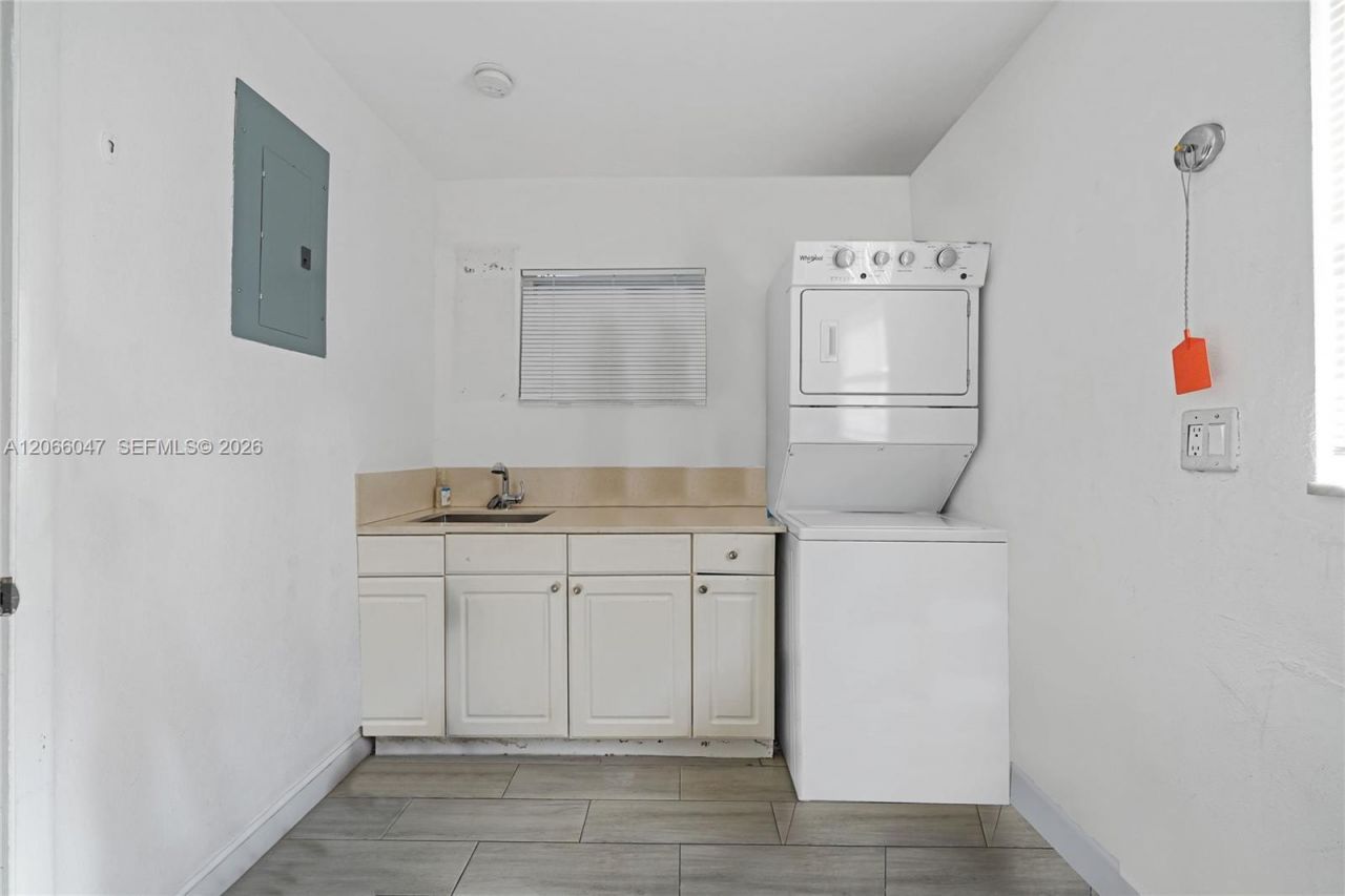 912 NE 9th Ct , Pompano Beach, FL 33060 Photo