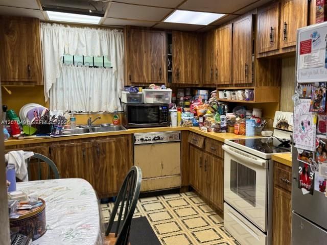 18600 NW 38th Ct, Miami Gardens, FL 33055 Photo