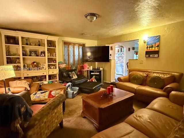 18600 NW 38th Ct, Miami Gardens, FL 33055 Photo