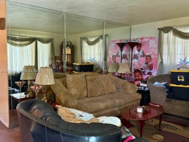 18600 NW 38th Ct, Miami Gardens, FL 33055 Photo
