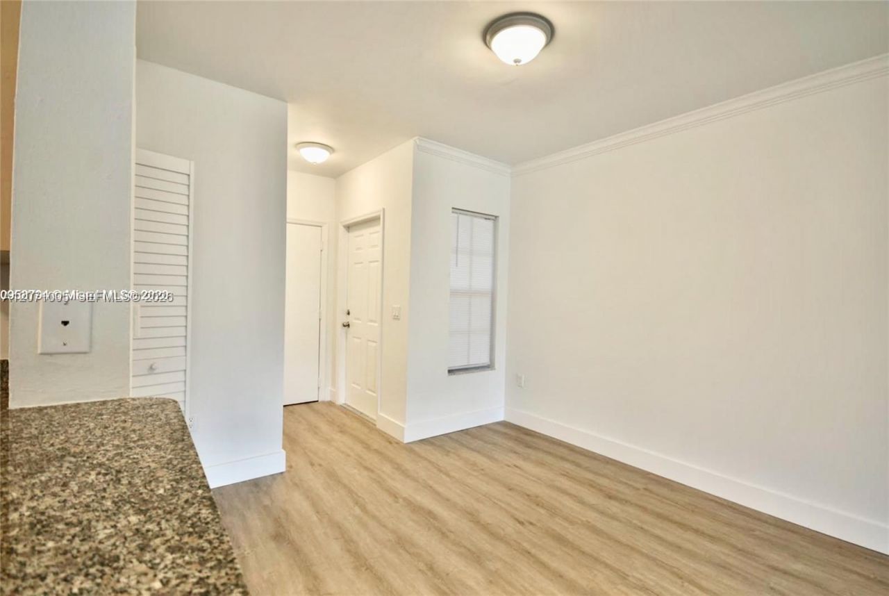 2474 Centergate Dr , Unit 103, Miramar, FL 33025 Photo