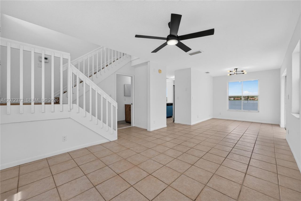 6733 Bayfront Dr, Margate, FL 33063 Photo