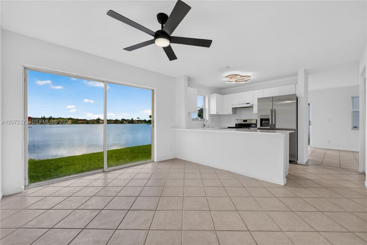 6733 Bayfront Dr, Margate, FL 33063 Photo