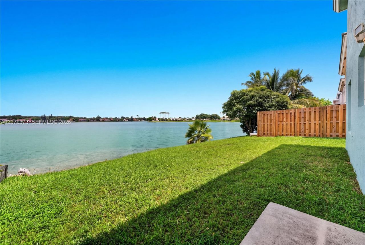 6733 Bayfront Dr, Margate, FL 33063 Photo