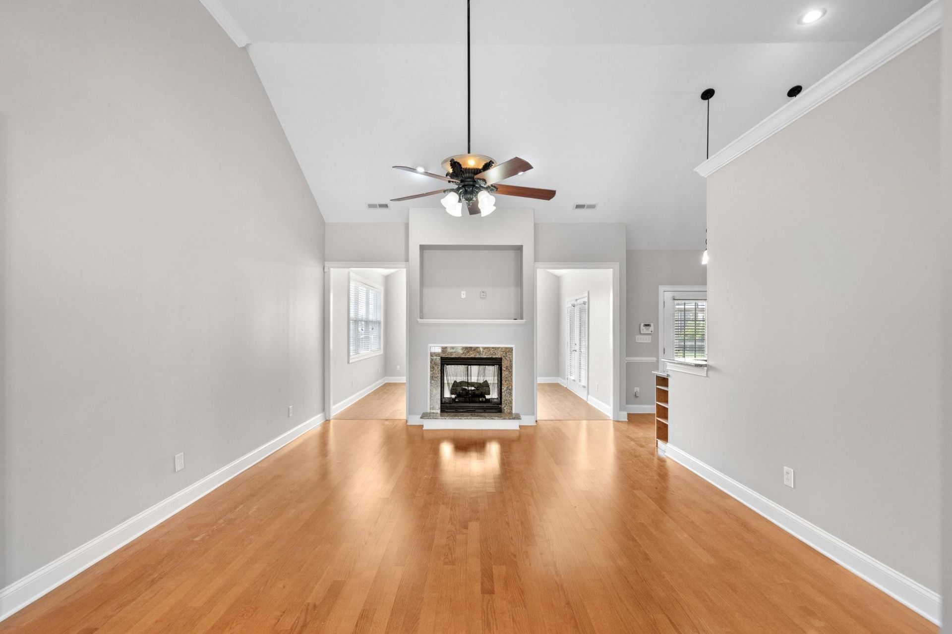970 Shipmaster Ave. Photo 18
