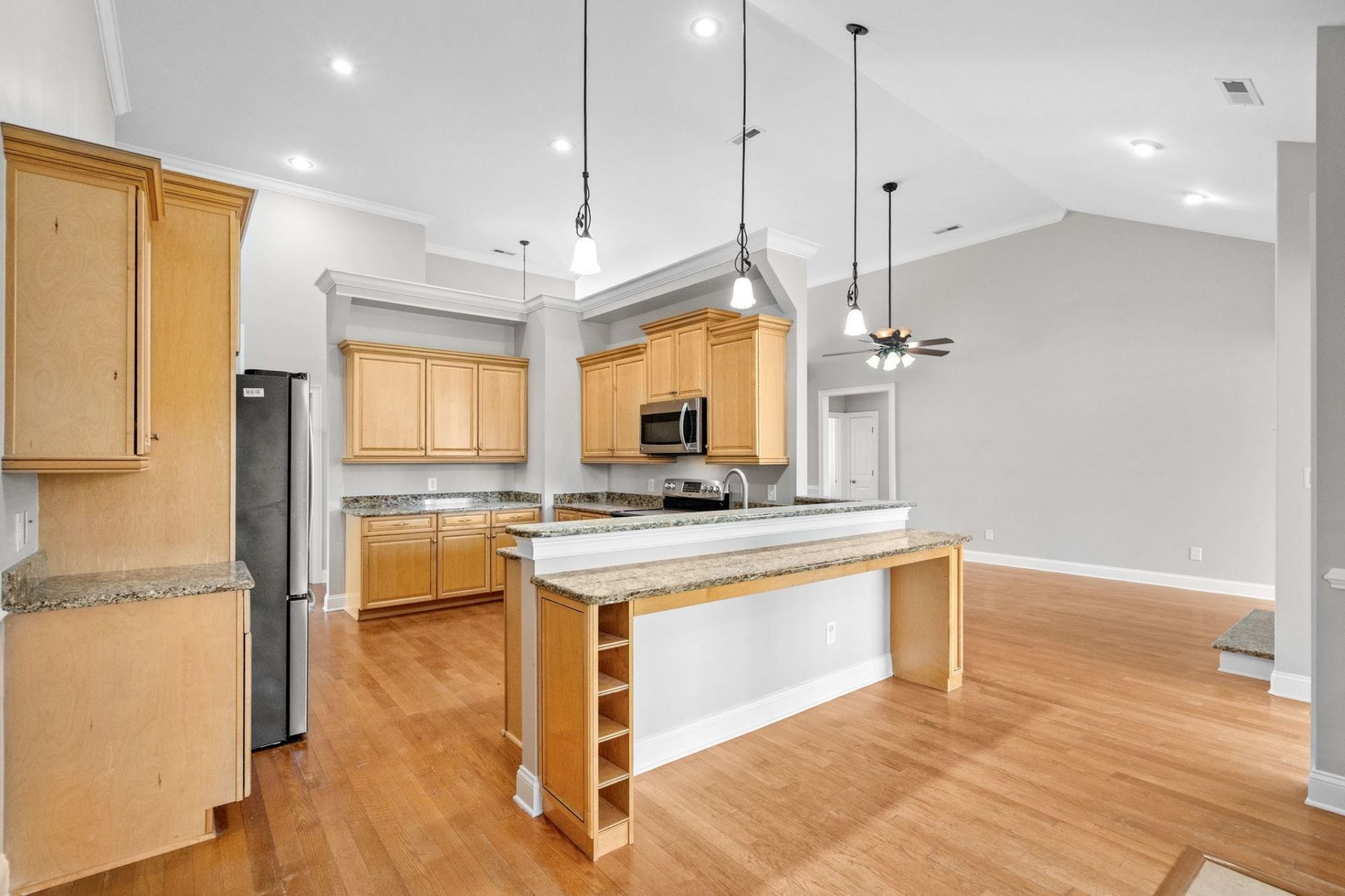 970 Shipmaster Ave. Photo 23