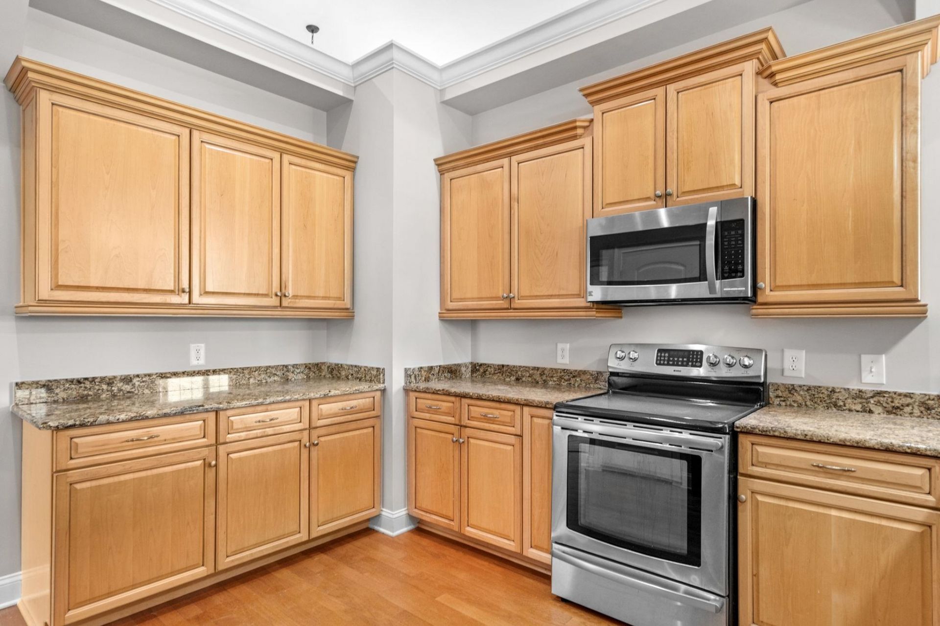 970 Shipmaster Ave. Photo 28