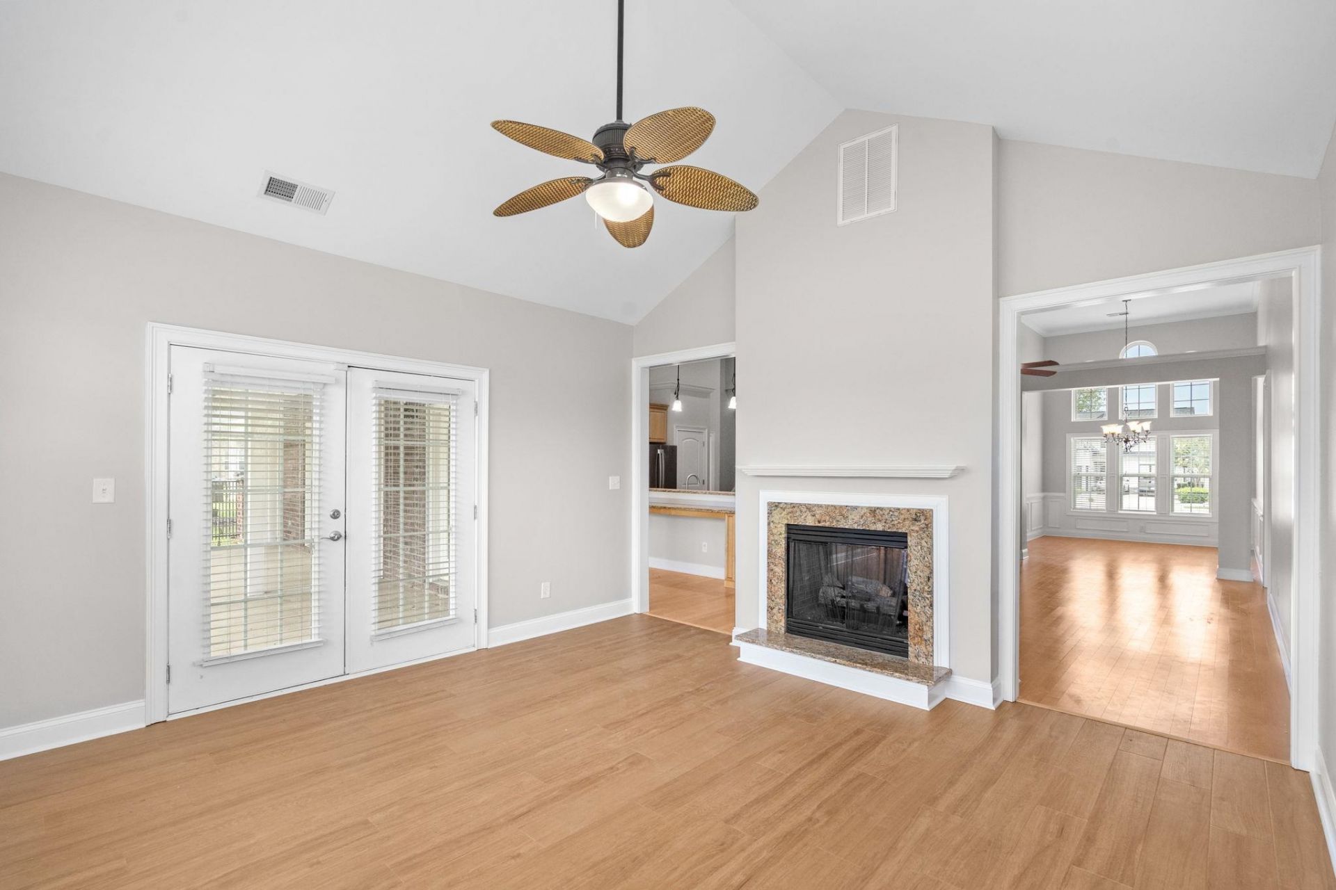 970 Shipmaster Ave. Photo 31