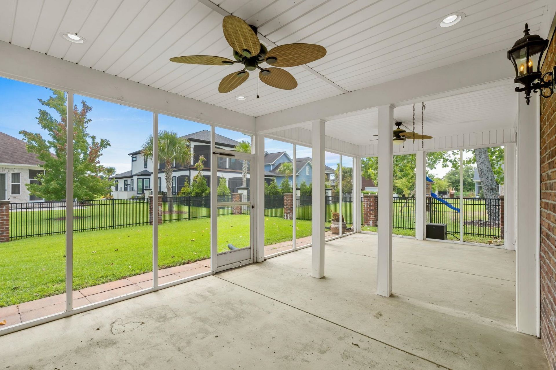 970 Shipmaster Ave. Photo 32